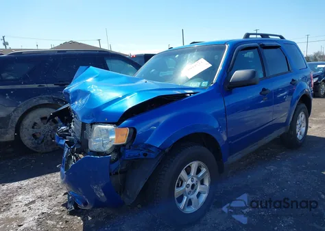 2012 Ford Escape Xlt z USA, uszkodzony, nr VIN 1FMCU9DG0CKB00536